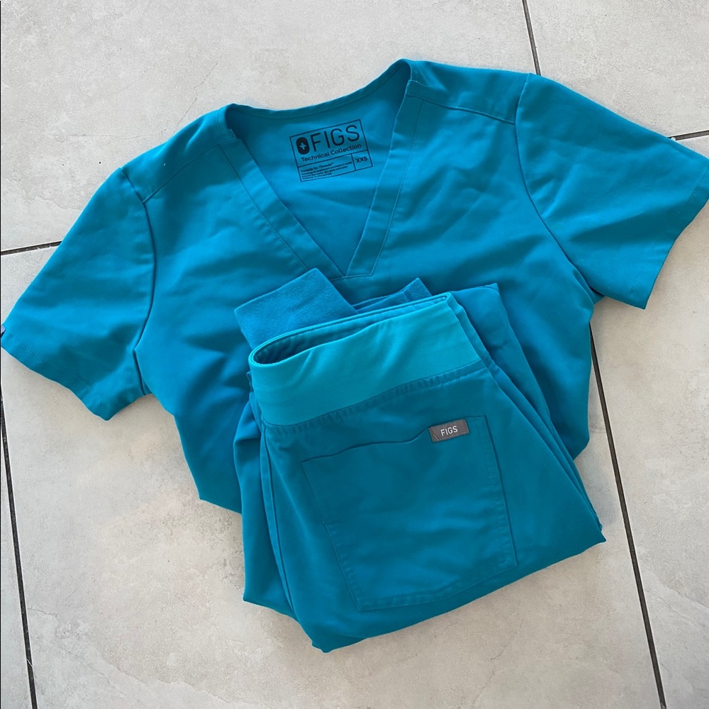 FIGS Teal